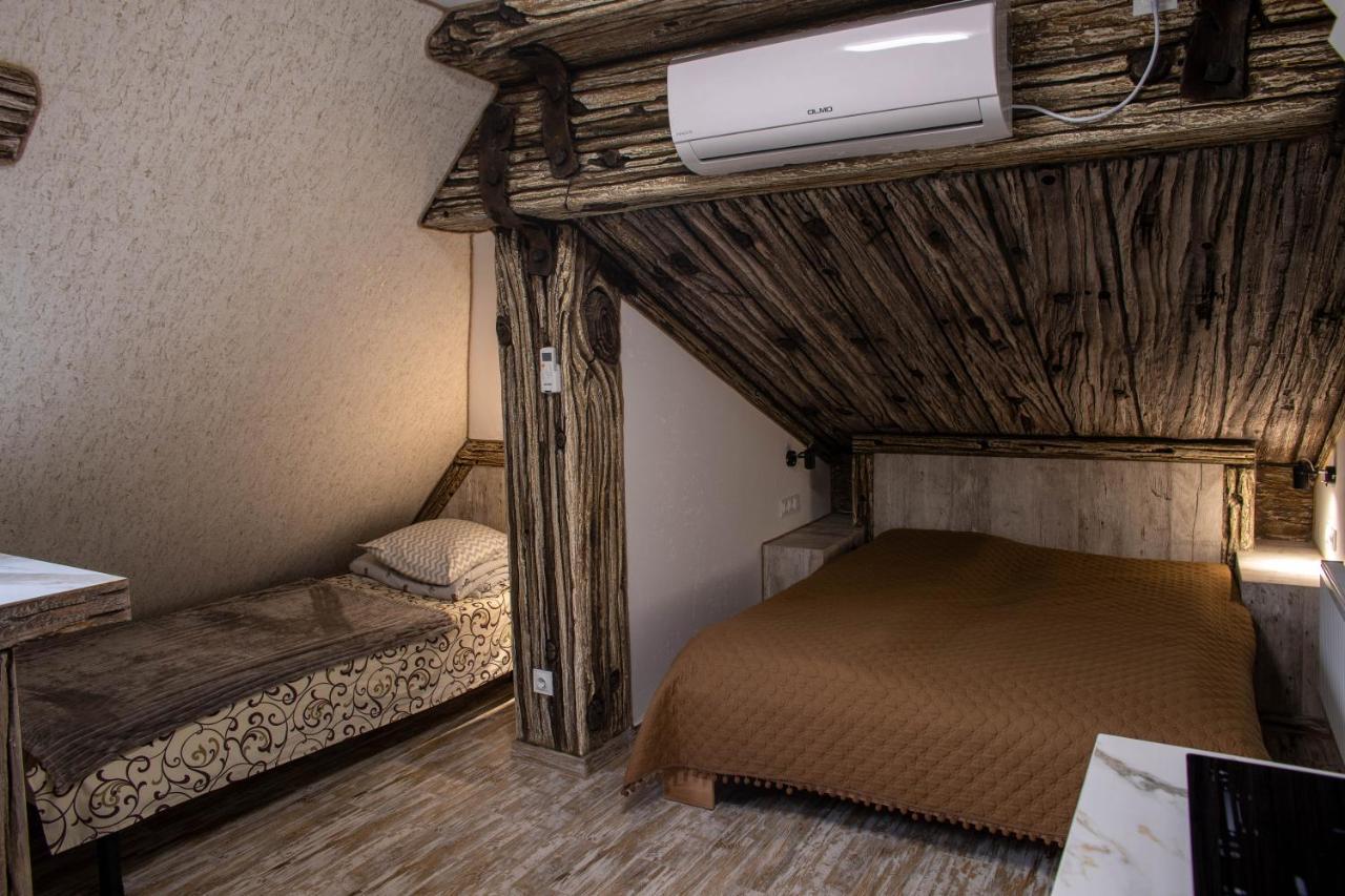 Apartments U Ratushi Kamianets-Podilsky Extérieur photo